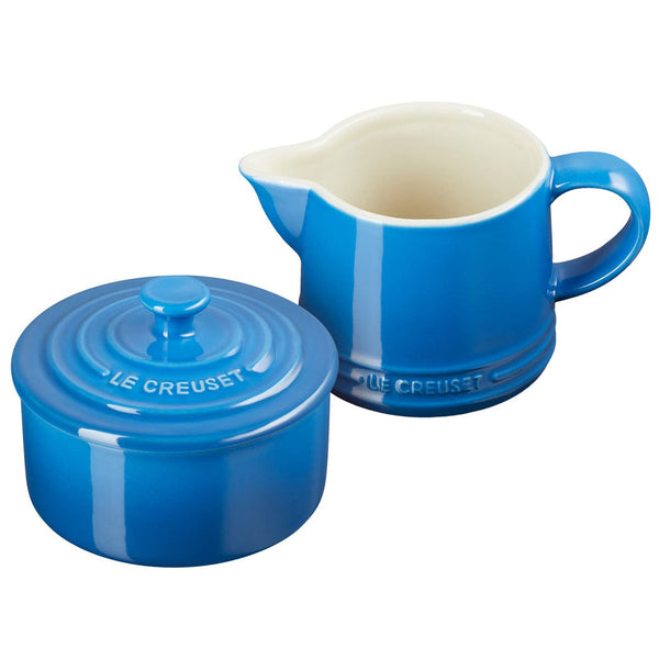 http://discovergourmet.com/cdn/shop/products/Le-Creuset-Signature-Cream-_-Sugar-Set-Marseille-2-Discover-Gourmet_grande.jpg?v=1673988600