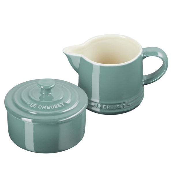 http://discovergourmet.com/cdn/shop/products/Le-Creuset-Signature-Cream-_-Sugar-Set-Sea-Salt-2-Discover-Gourmet_grande.jpg?v=1673988600