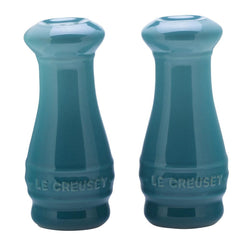 Le+Creuset+Salt+and+Pepper+Shaker+Set+of+Two+-+Discover+Gourmet