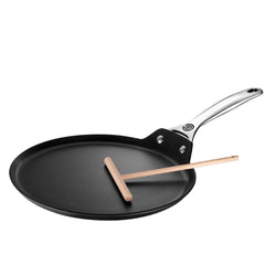 Le+Creuset+Toughened+Nonstick+PRO+11%E2%80%B3+Crepe+Pan+with+Rateau+-+Discover+Gourmet