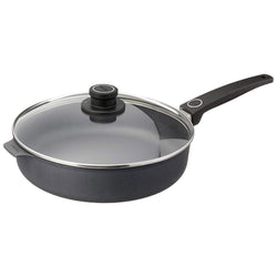 Woll+Diamond+Lite+Saut%C3%A9+Pan+with+Lid+-+Discover+Gourmet